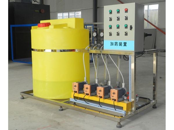 自動加酸加堿加藥裝置